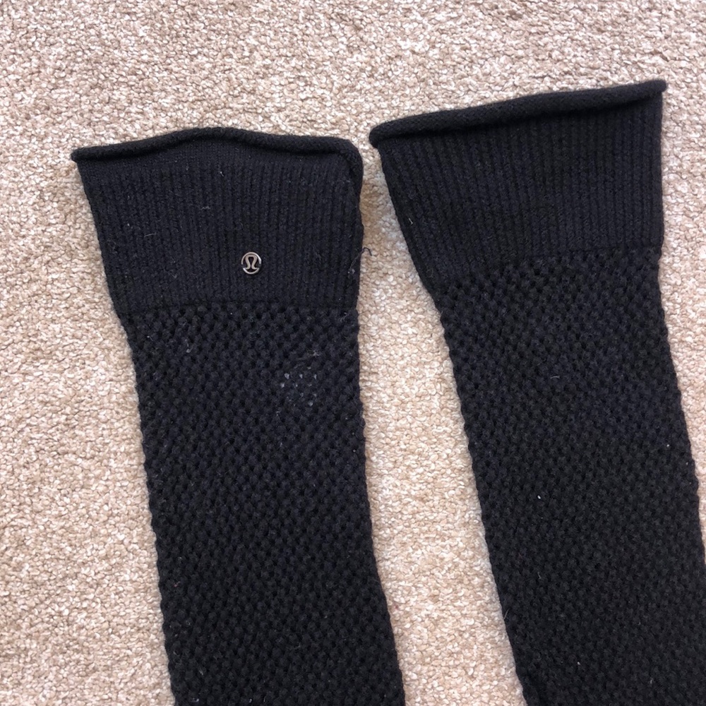 Lululemon 100% Merino Wool Black Leg Warmers OS